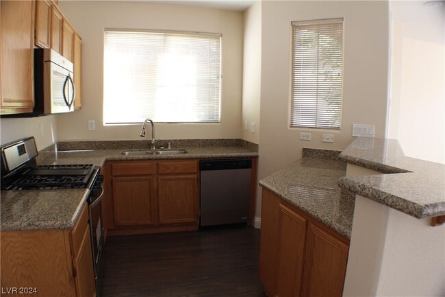 Building Photo - 6250 W Arby Ave