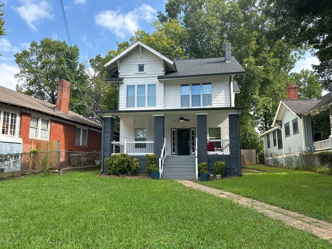 Building Photo - Room in Single Family Home on E Ontario Ave SW