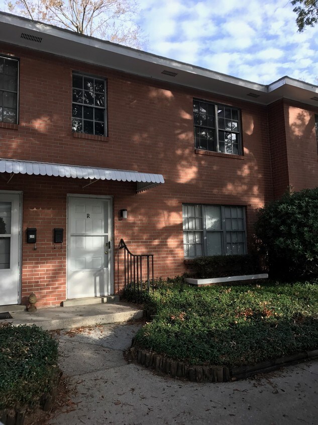 Foto principal - 173 Rutledge Ave