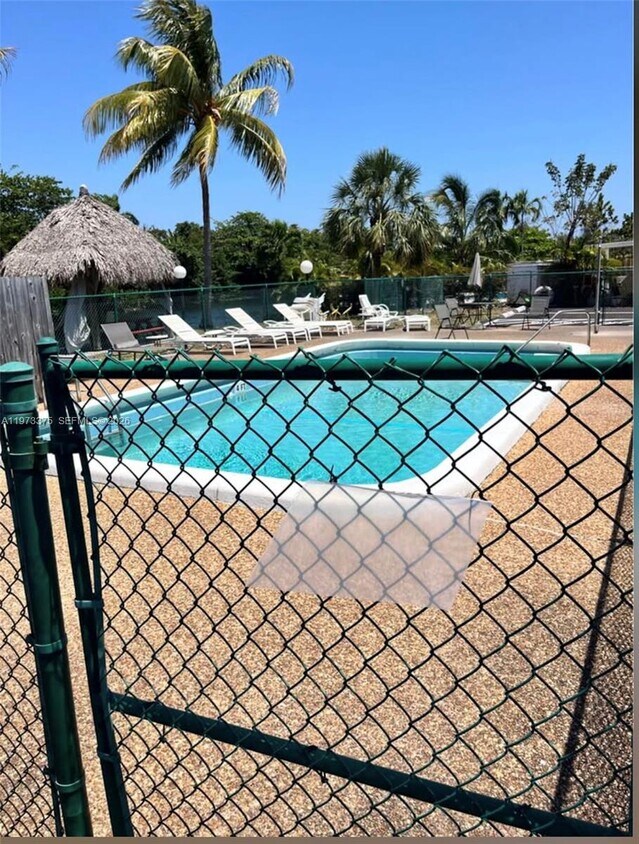 Foto del edificio - 3211 SW 44th St