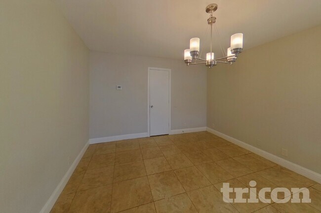 Foto del edificio - 5636 Wimbleton Way
