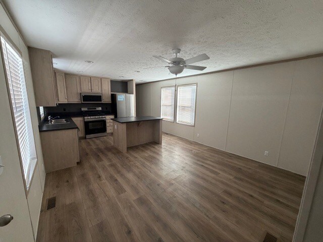Building Photo - 23432 Winifred Ave