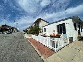 Building Photo - 429 28th St