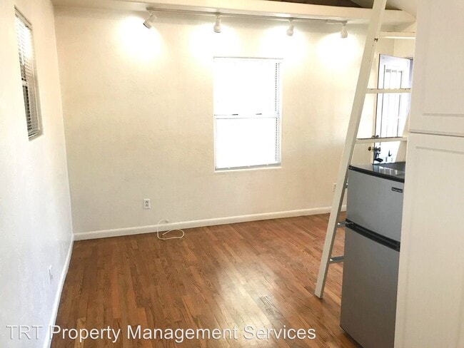 Building Photo - 135-147 N Santa Rita Ave
