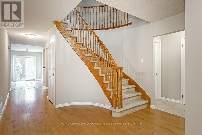 Building Photo - 5391 Sheldon Park Dr