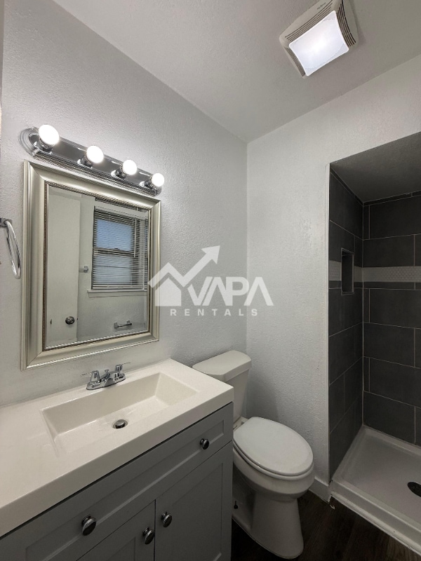 Building Photo - 538 Maddux St