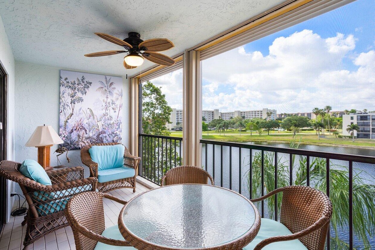 Foto principal - 7340 Amberly Ln