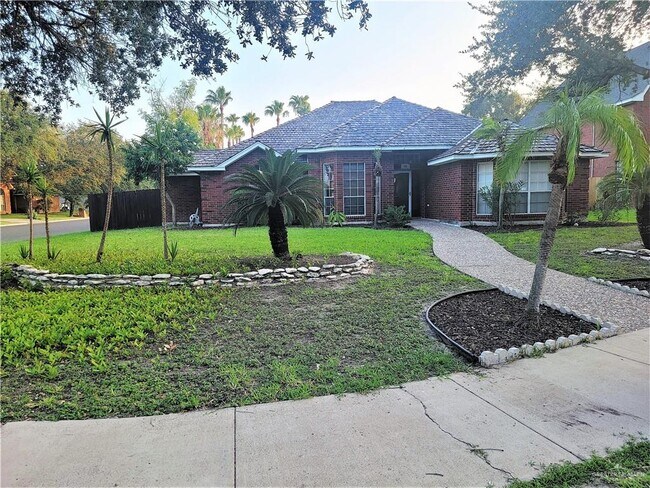 Foto del edificio - 101 E Warbler Ave