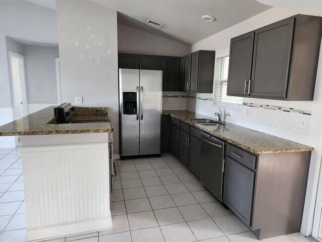 Cocina - 1726 SW Millikin Ave