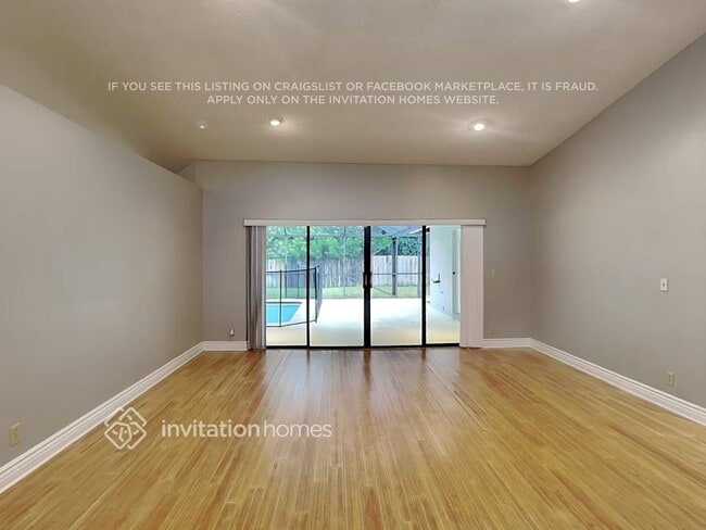 Foto del edificio - 22335 Martella Ave