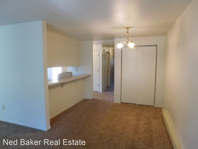 Building Photo - 2 br, 1 bath House - 1443 Madrona Ave. SE