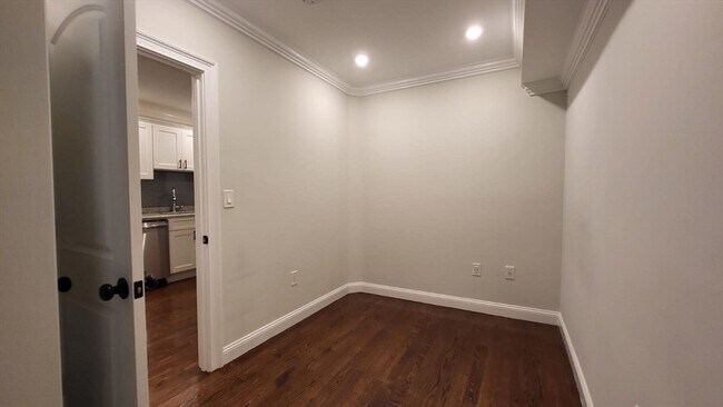 Foto del edificio - 43 W Walnut Park