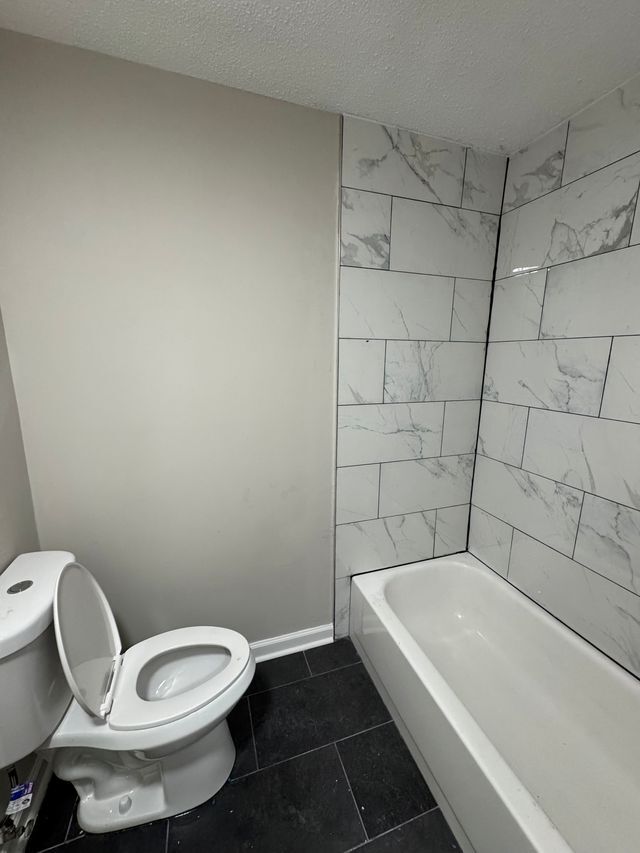 Foto del edificio - 7381 Isherwood Rd