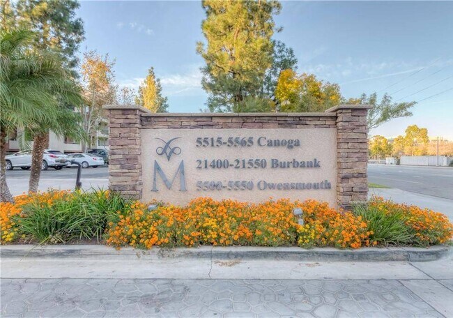 Foto del edificio - 21450 Burbank Blvd