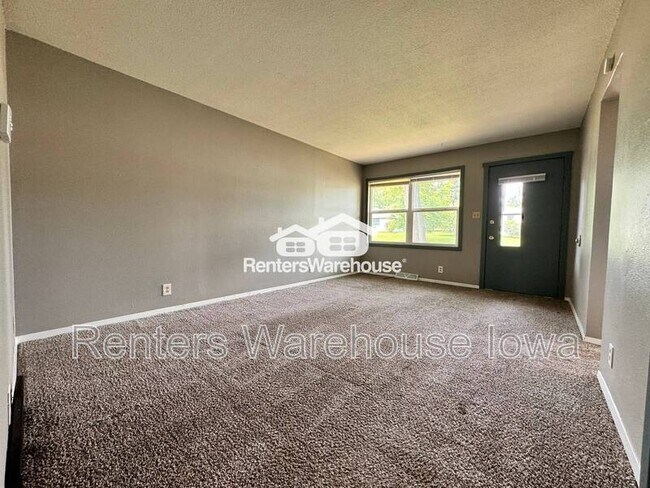 Foto del edificio - 349 E Rose Ave