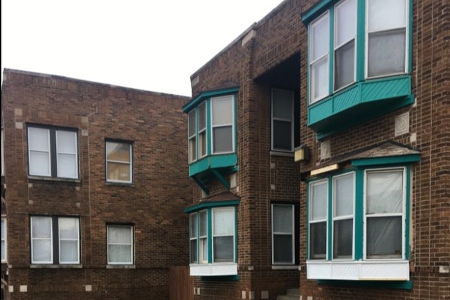 Building Photo - 45 W Fall Creek Pkwy S Dr