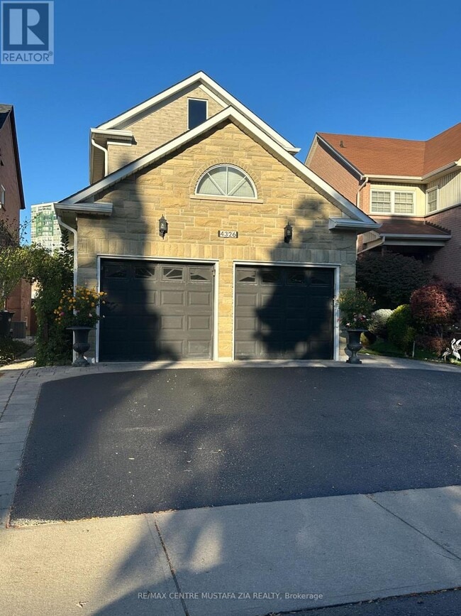 Building Photo - 4326 Mayflower Dr