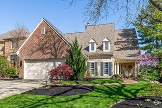 Building Photo - 9927 Gleneagle Pl