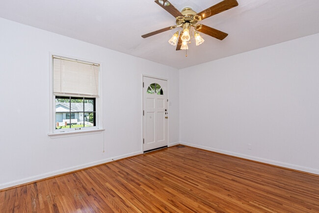 Building Photo - Southview