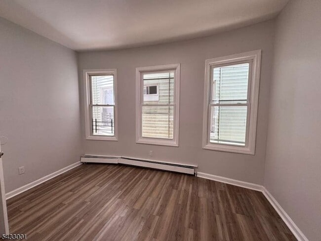 Photo - 142 Johnson Ave Apartment