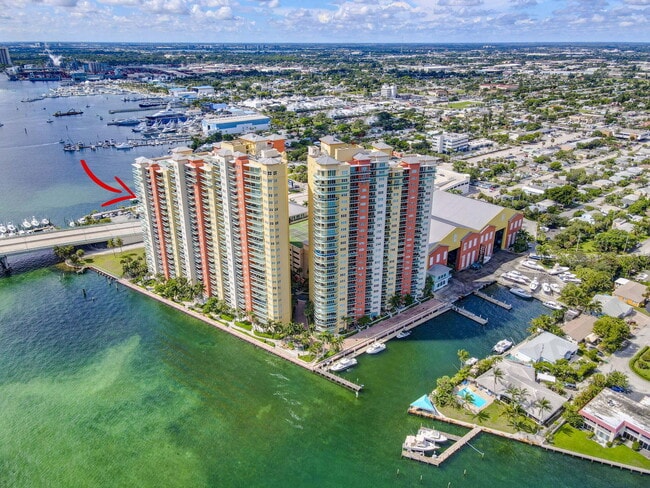 Foto del edificio - 2640 Lake Shore Dr