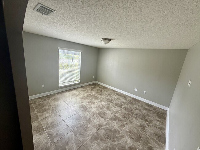 Building Photo - 4415 Mirada Way