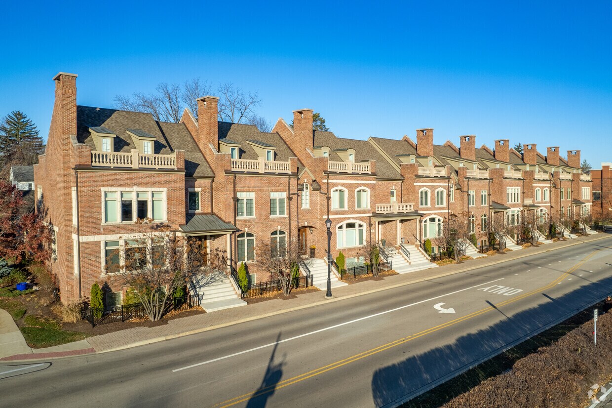 266 N Smith St, Palatine, IL 60067 Apartments in Palatine, IL