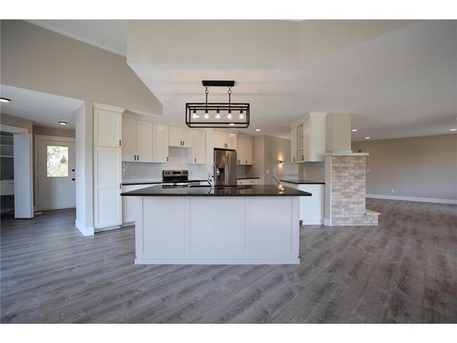 Building Photo - 3305 200th St W