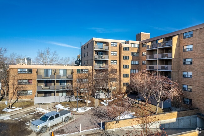 Maryland Terrace Condominiums