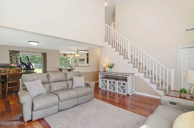 Foto del edificio - 106 7 Seas Dr