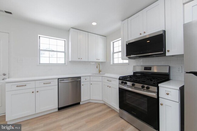 Foto del edificio - 135 Washington Ave