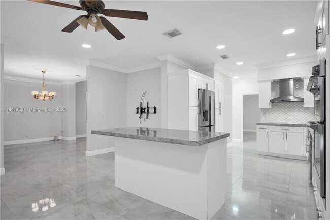 Foto del edificio - 2881 SW 145th Ct