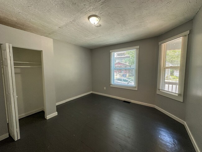 Foto del edificio - 744 Jackson St NW