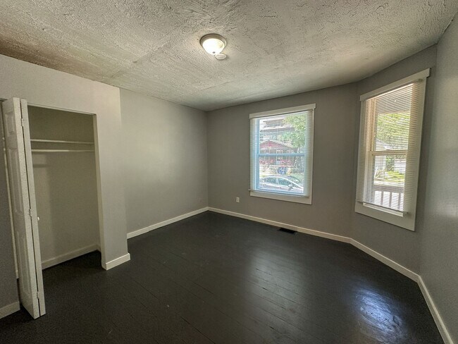 Building Photo - 744 Jackson St NW