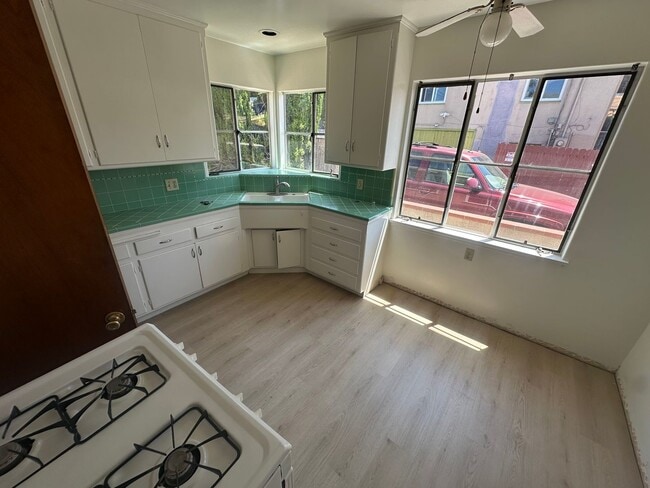 Photo - 113-115 W Rosslynn Ave Townhome