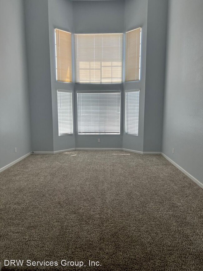 Building Photo - 4 br, 2.5 bath House - 893 Mesa Place