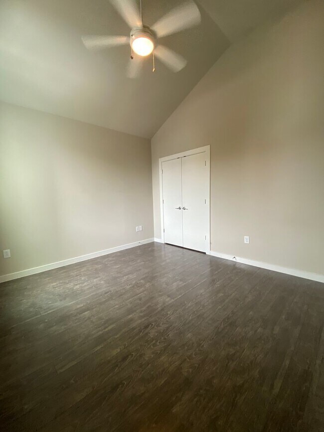 Foto del edificio - Beautiful Home Move in Ready Located minutes from Southtown!