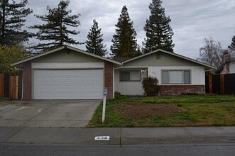 Building Photo - 435 El Dorado Dr