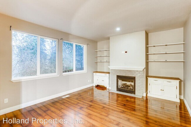 Foto del edificio - 4 br, 3.5 bath House - 284 NE 47th Pl