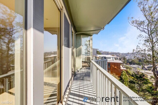 Building Photo - 4 br, 2.5 bath House - 115 Mendosa Avenue,...