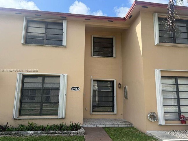 Foto del edificio - 19362 SW 103rd Ct