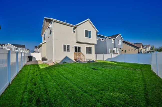 Foto del edificio - 1113 Meadow Walk Dr