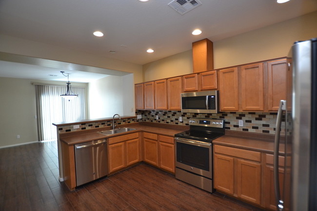 Foto del edificio - Move in Ready Condo in Phoenix!