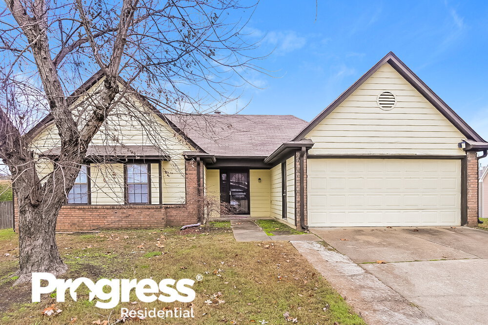 Primary Photo - 5266 Shady Ridge Dr