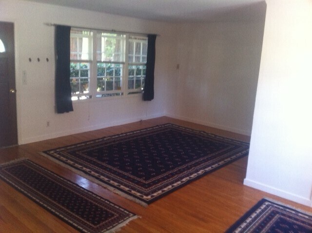 Foto del edificio - 485 Willow Rd