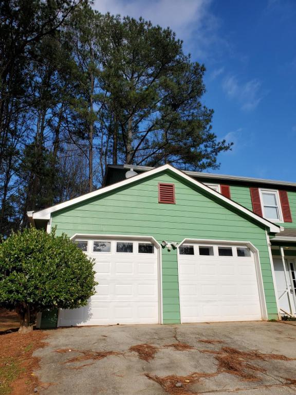 Building Photo - 5400 Winslow Crossing N