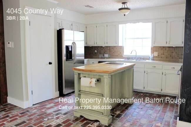 Building Photo - 4045 Country Way Dr