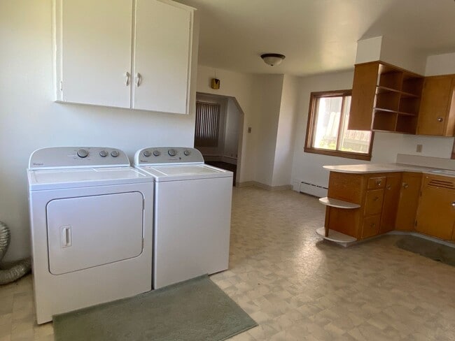 Building Photo - Cozy 2 bed, 1 bath House for Rent