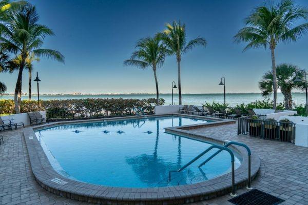 Building Photo - 11 Sunset Dr