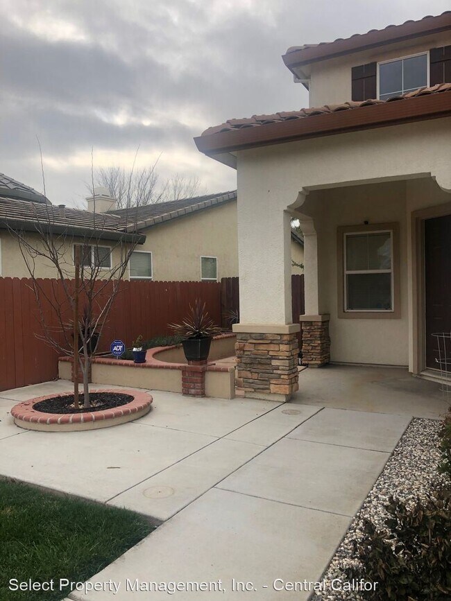 Foto del edificio - 5 br, 3 bath House - 129 Walker Ranch Pkwy